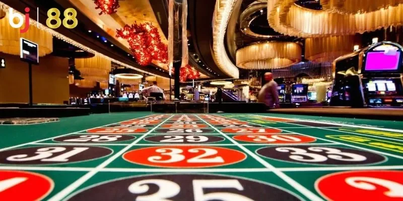 Em xinh say hi BJ88 với những trò chơi casino chất lượng